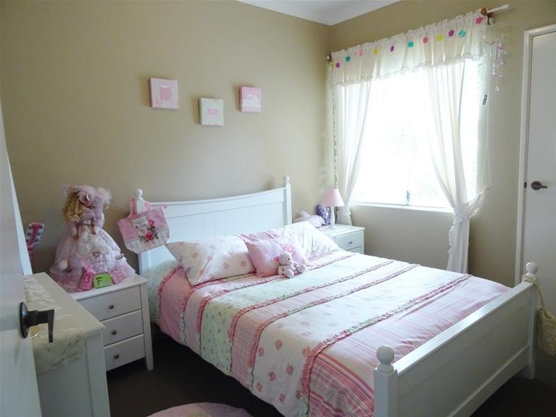 12 Hill Street, Waroona WA 6215