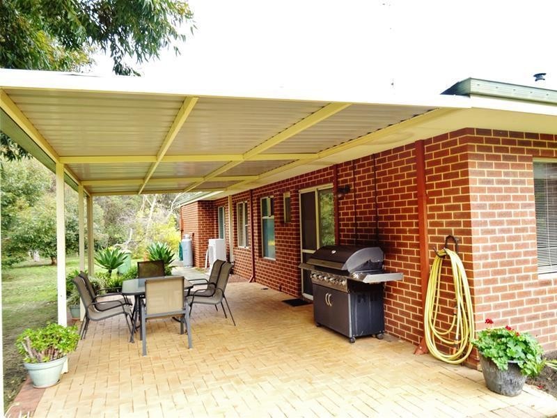 12 Hill Street, Waroona WA 6215