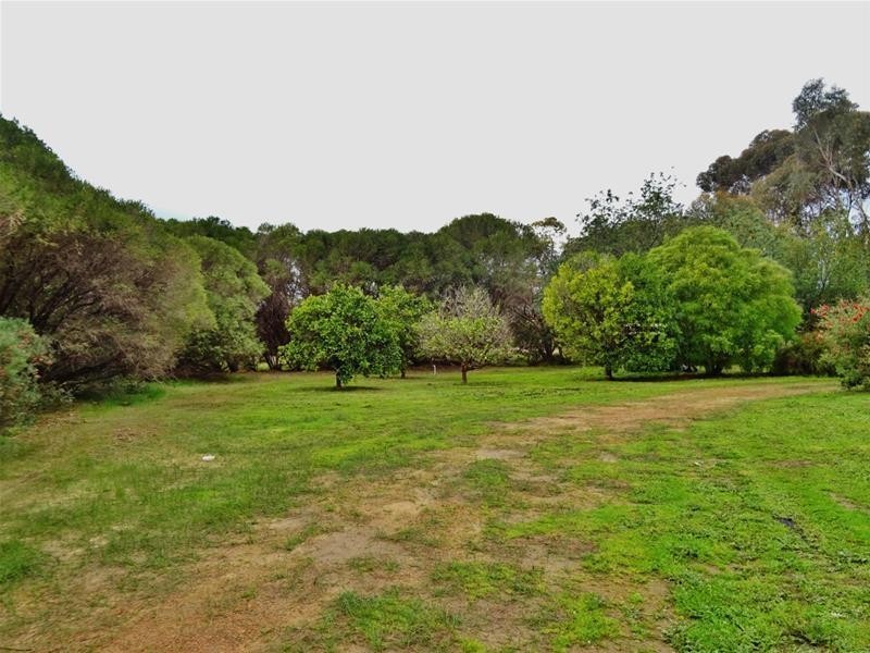 12 Hill Street, Waroona WA 6215