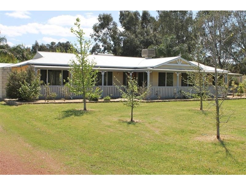 22 Coronation Road, Waroona WA 6215