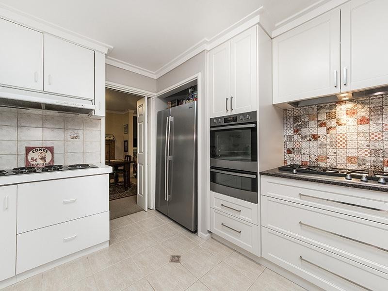 30 River Drive, Pinjarra WA 6208