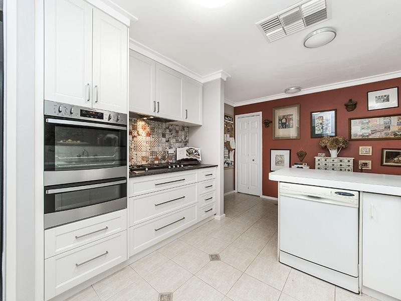 30 River Drive, Pinjarra WA 6208