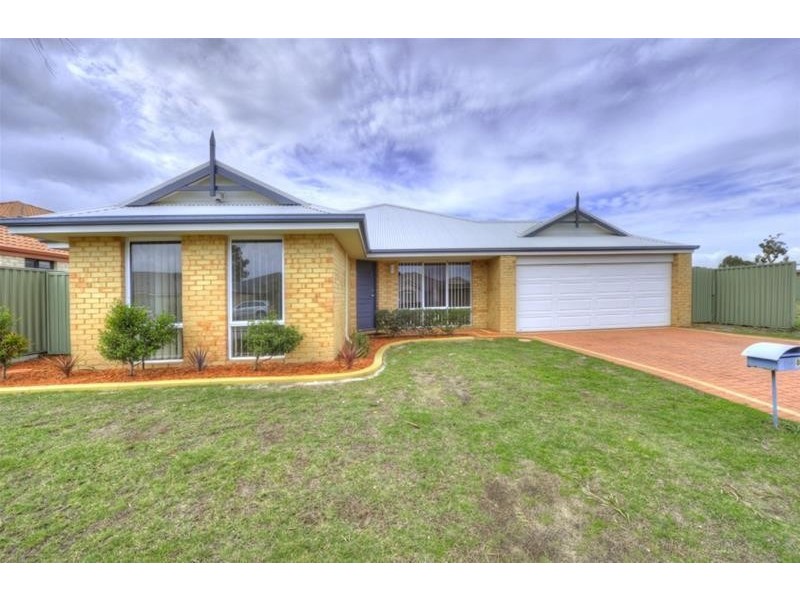 8 Bibbulmun Meander, Ravenswood WA 6208