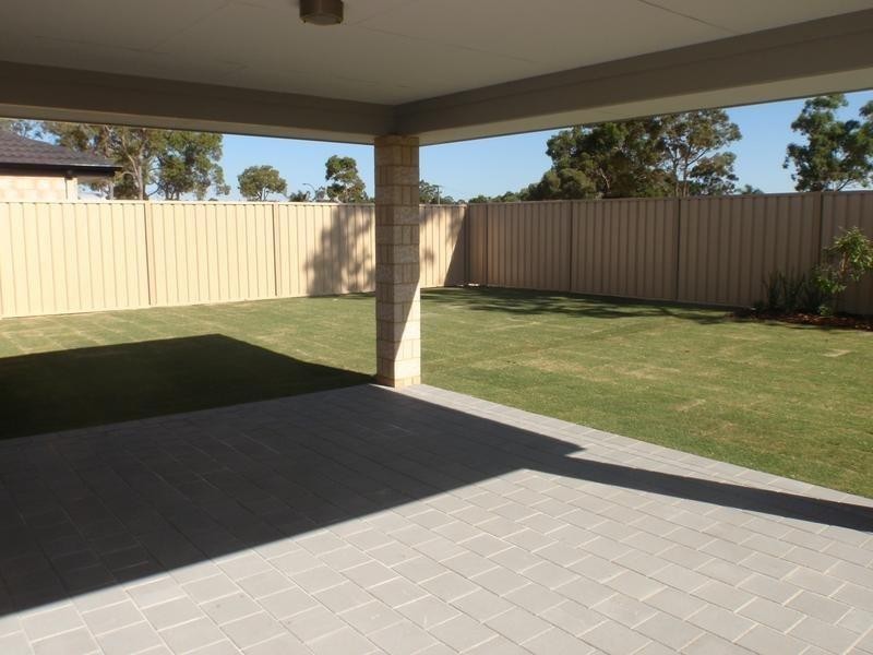 2 Hays Entrance, Pinjarra WA 6208