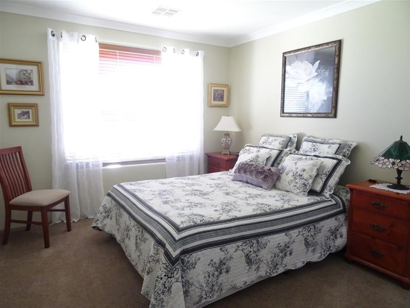 7 McKay Avenue, Waroona WA 6215