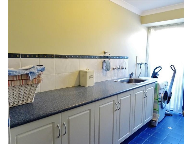 7 McKay Avenue, Waroona WA 6215