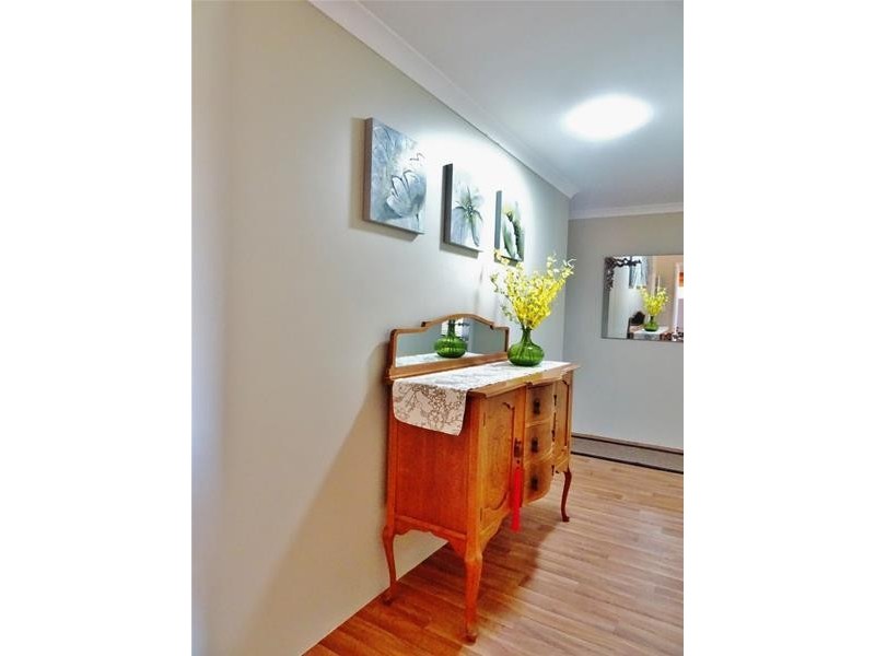 7 McKay Avenue, Waroona WA 6215