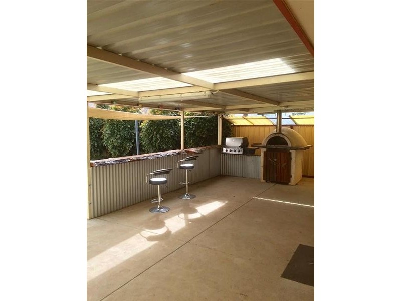 2 Palmerston Street, Waroona WA 6215