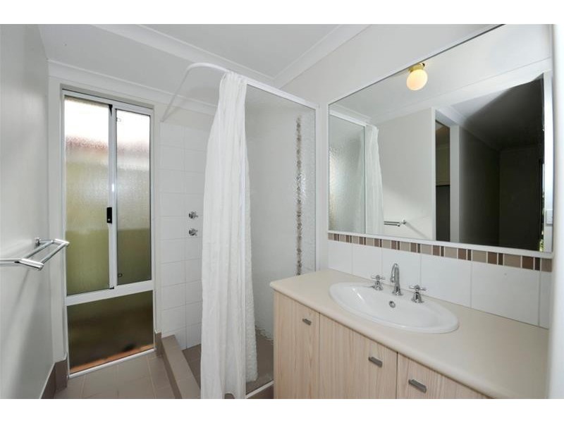 8 Bibbulmun Meander, Ravenswood WA 6208