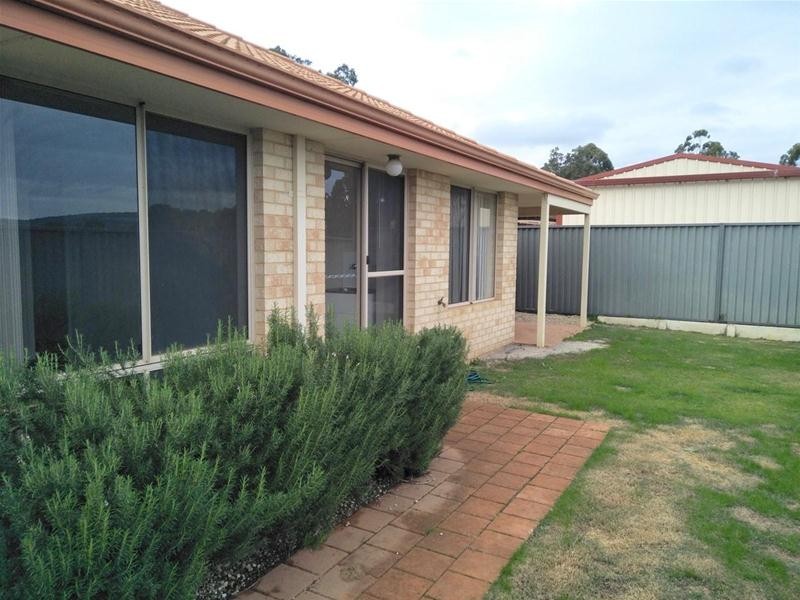 33B Logue Street, Waroona WA 6215