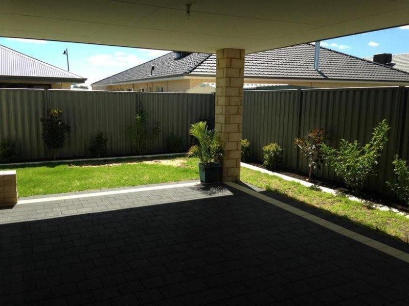 11 Fenians Pass, South Yunderup WA 6208