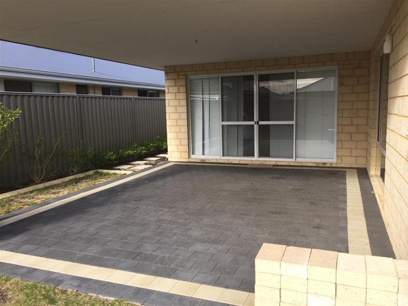 11 Fenians Pass, South Yunderup WA 6208