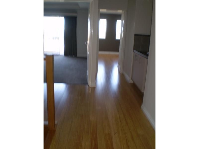 33 Waterlily Drive, Dudley Park WA 6210