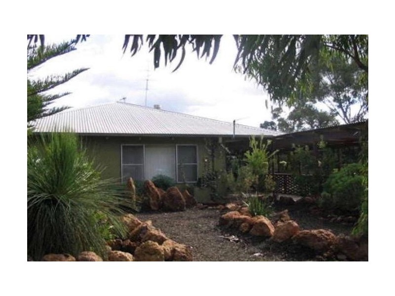 10 Church Street, Dwellingup WA 6213