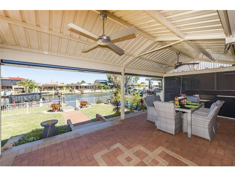 33 Allambi Way, South Yunderup WA 6208