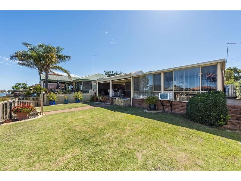 33 Allambi Way, South Yunderup WA 6208