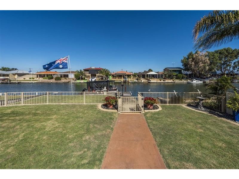 33 Allambi Way, South Yunderup WA 6208