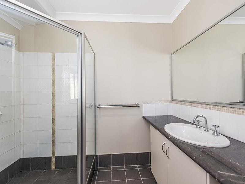 12 Hamlet Pass, Pinjarra WA 6208