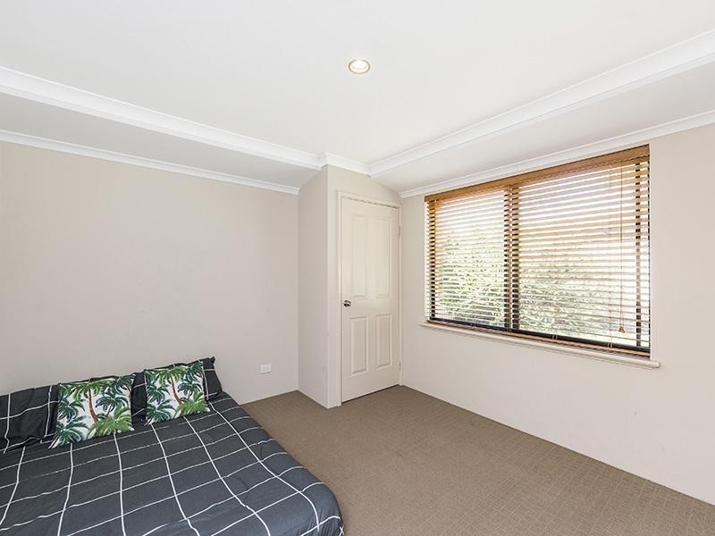 12 Hamlet Pass, Pinjarra WA 6208