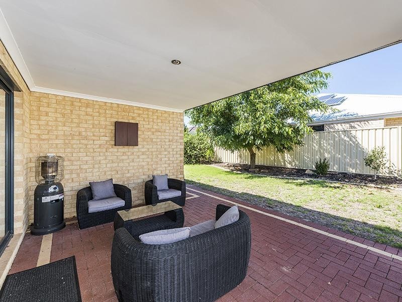 12 Hamlet Pass, Pinjarra WA 6208
