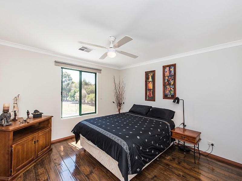 231 Birch Drive, Birchmont WA 6214