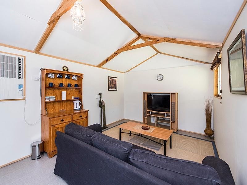 231 Birch Drive, Birchmont WA 6214