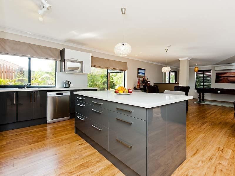 21 Woodstock Turn, Ravenswood WA 6208