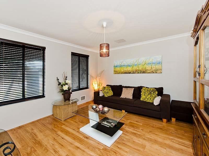 21 Woodstock Turn, Ravenswood WA 6208