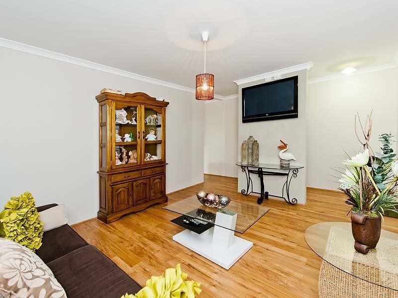 21 Woodstock Turn, Ravenswood WA 6208