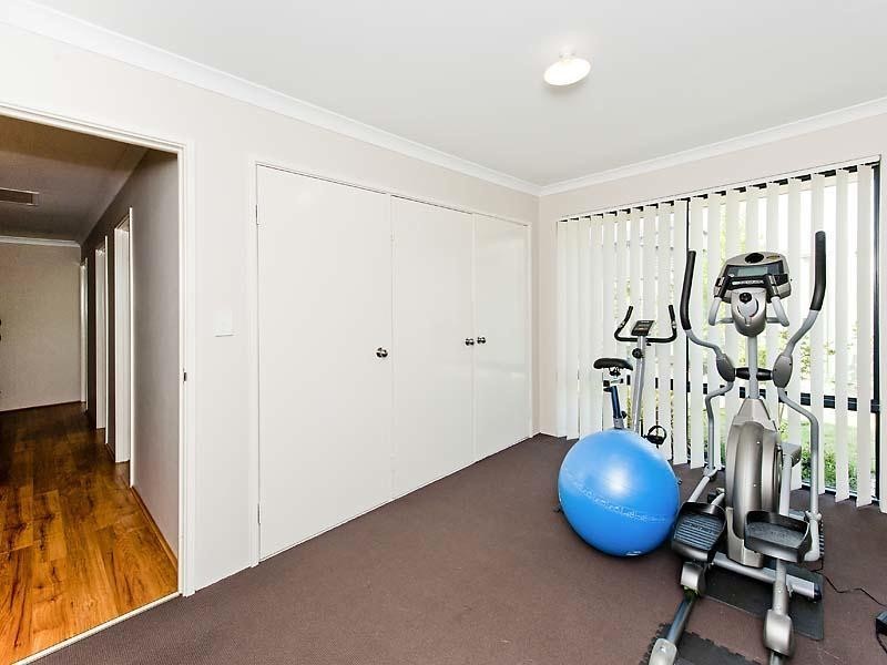 21 Woodstock Turn, Ravenswood WA 6208