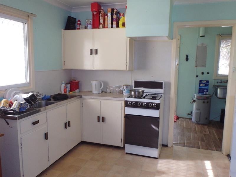 5 Teague Street, Pinjarra WA 6208