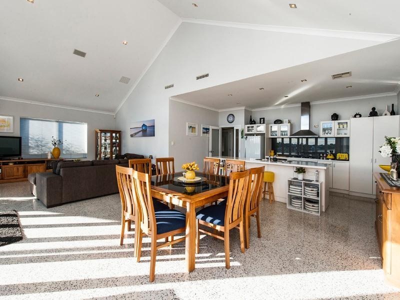 124 Murray Waters Boulevard, South Yunderup WA 6208