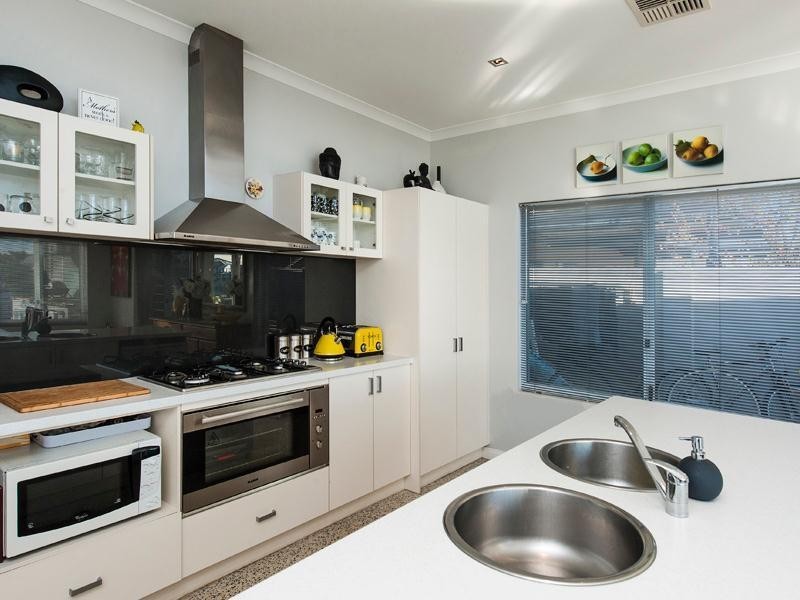 124 Murray Waters Boulevard, South Yunderup WA 6208