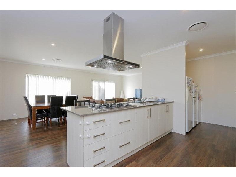 38 Naturaliste Drive, Pinjarra WA 6208