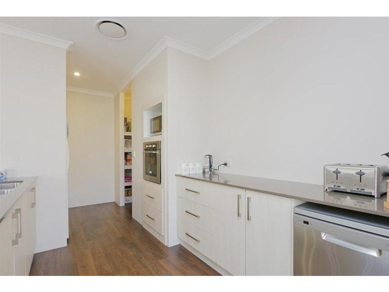 38 Naturaliste Drive, Pinjarra WA 6208