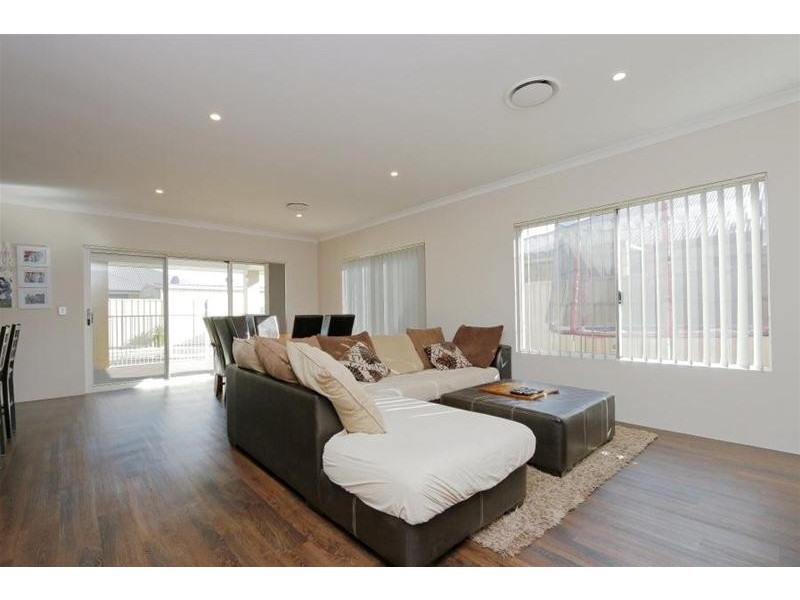 38 Naturaliste Drive, Pinjarra WA 6208