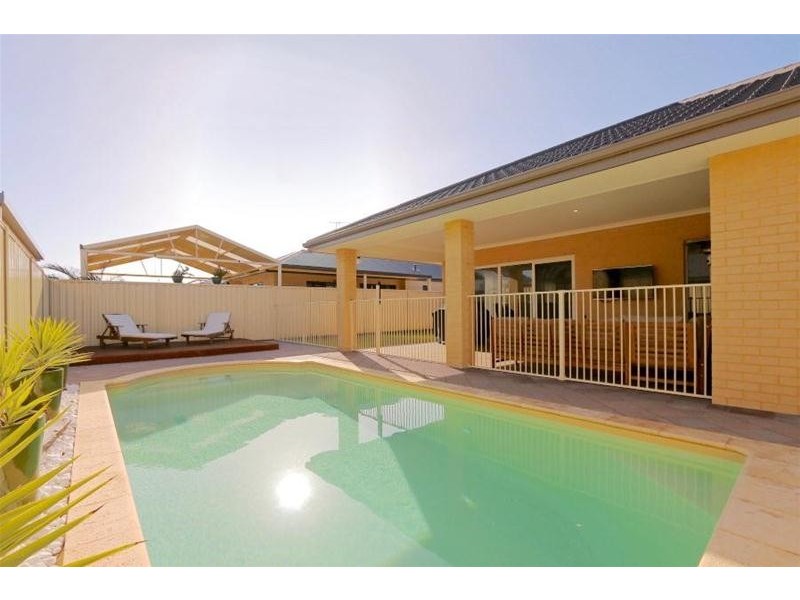 38 Naturaliste Drive, Pinjarra WA 6208