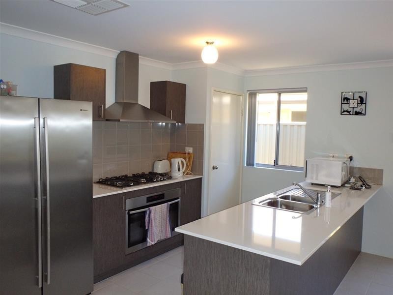 24 Blair Street, South Yunderup WA 6208