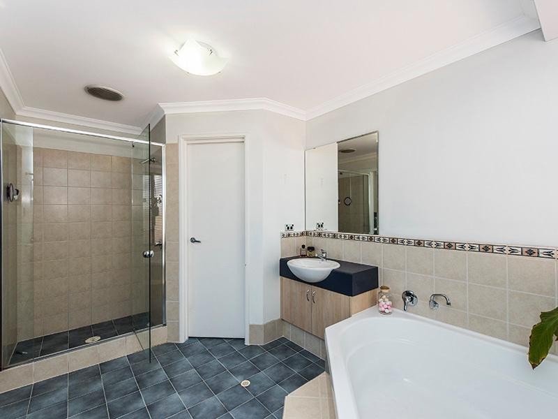 4 Haven Place, Pinjarra WA 6208