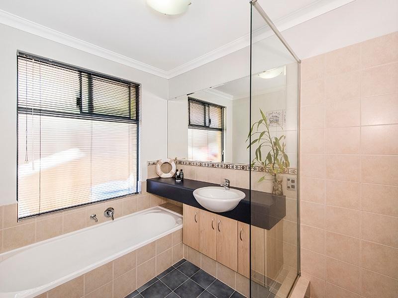 4 Haven Place, Pinjarra WA 6208