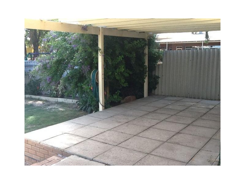 7 Armstrong Court, Waroona WA 6215