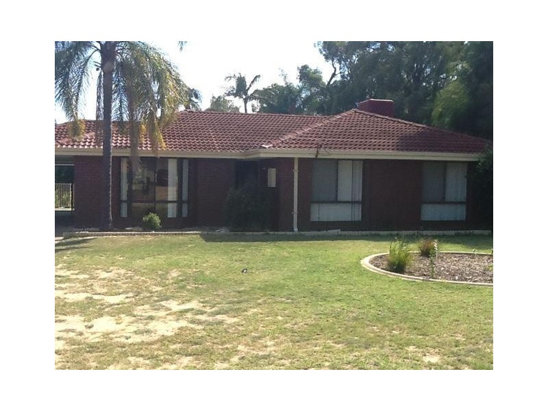 7 Armstrong Court, Waroona WA 6215