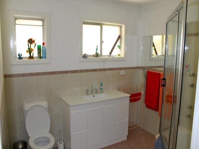 9 Dixon Avenue, Pinjarra WA 6208