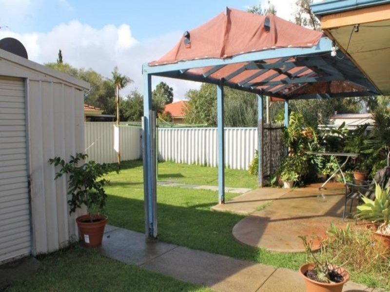 9 Dixon Avenue, Pinjarra WA 6208