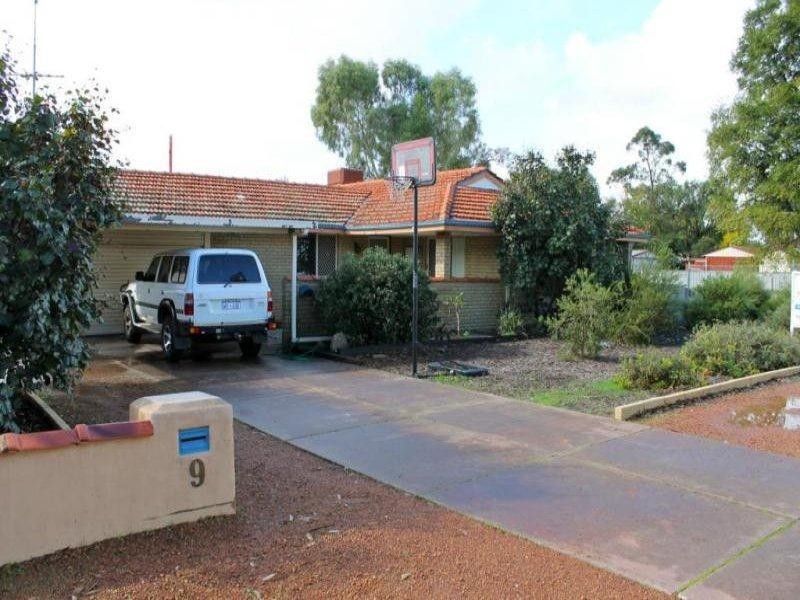9 Dixon Avenue, Pinjarra WA 6208