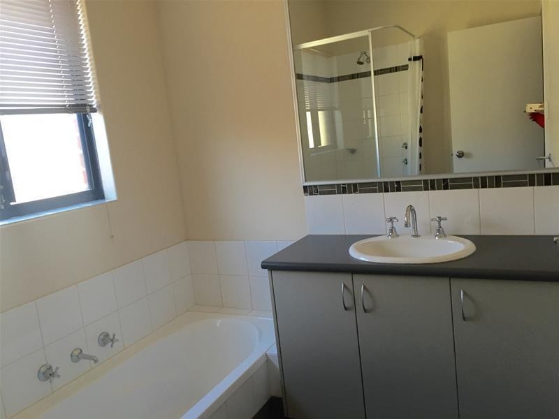 3A McKay Avenue, Waroona WA 6215