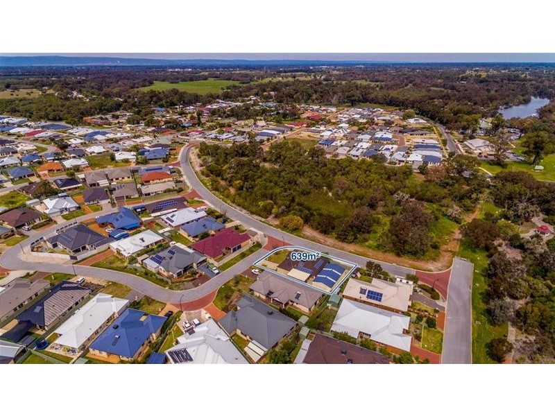 1 Woodstock Turn, Ravenswood WA 6208