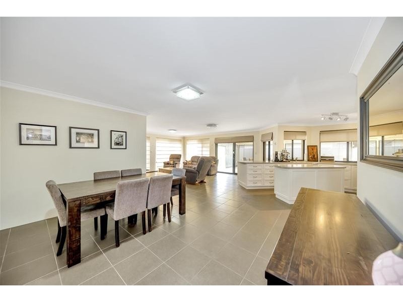 1 Woodstock Turn, Ravenswood WA 6208