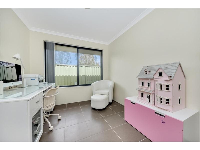 1 Woodstock Turn, Ravenswood WA 6208