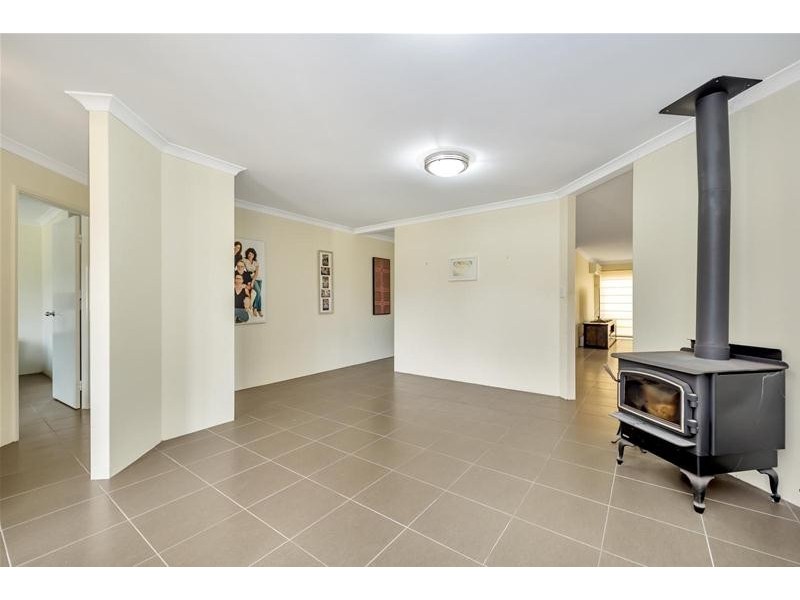 1 Woodstock Turn, Ravenswood WA 6208